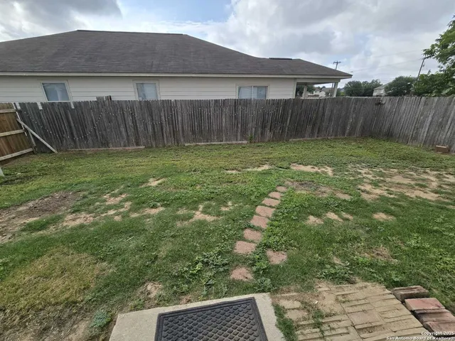 $1,850 | 4514 Cerca Royale, San Antonio, TX 78251