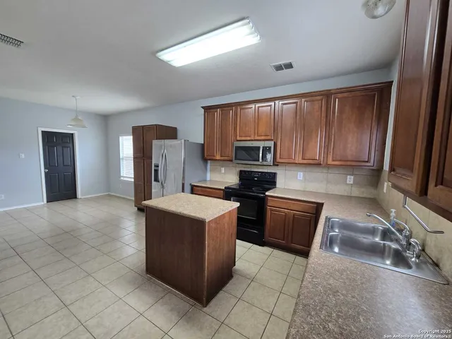 $1,850 | 4514 Cerca Royale, San Antonio, TX 78251