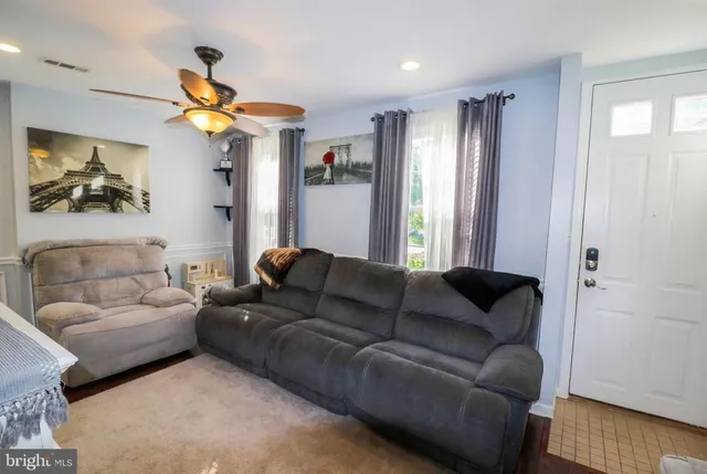 $294,999 | 901 Gray Street, New Castle, DE 19720