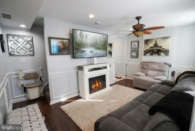 $294,999 | 901 Gray Street, New Castle, DE 19720