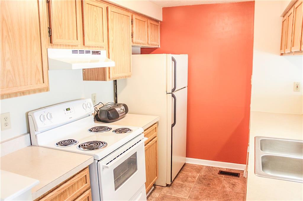 8536 Hague Road Indianapolis, IN 46256 - Photo 4 of 9 Gallery Image 4