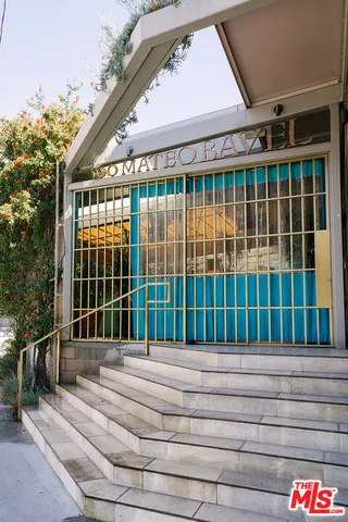 a view of outdoor space yard and patio