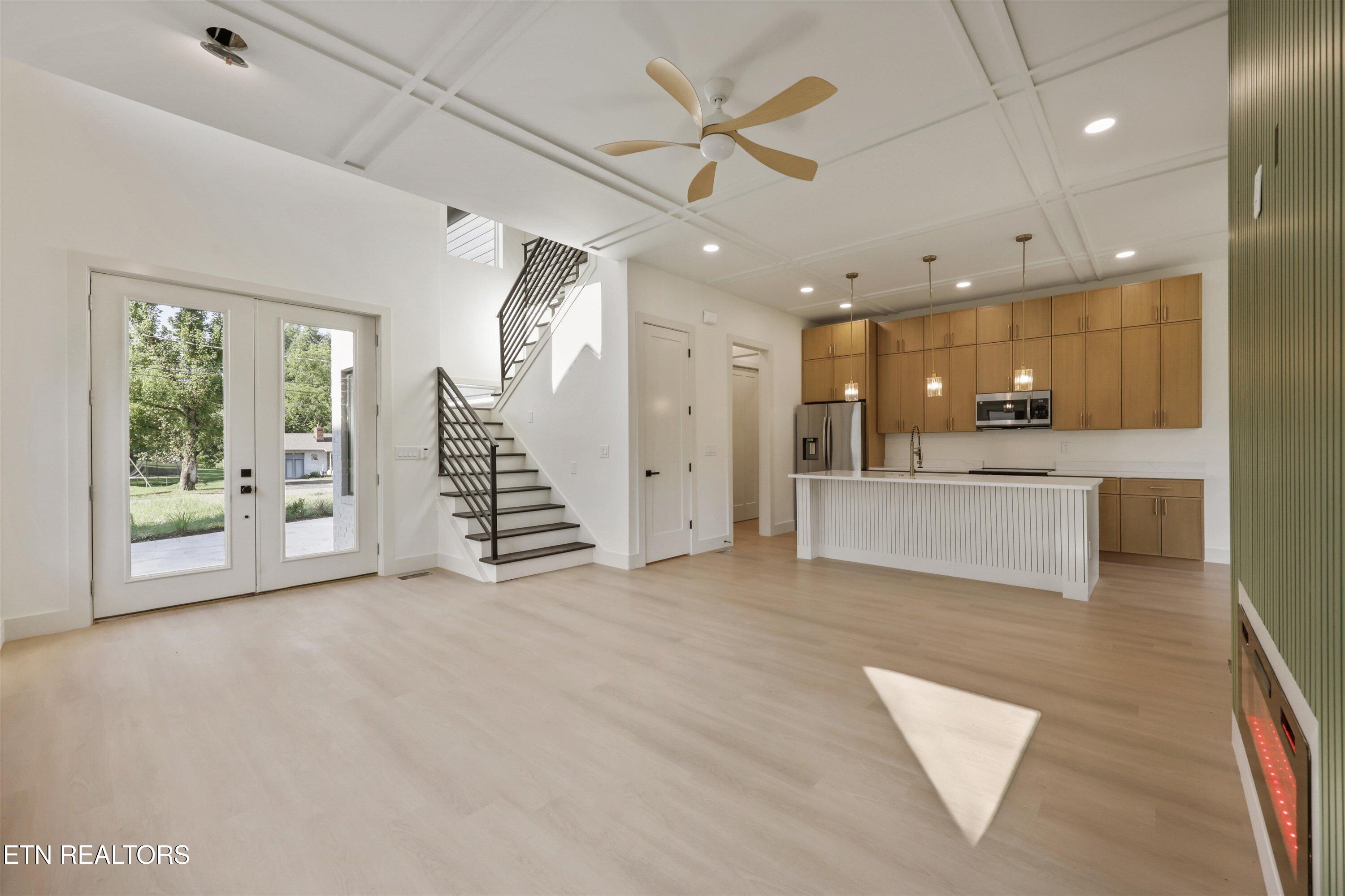 1908 Amherst Road Knoxville, TN 37909 - Photo 10 of 57 08-1908 Amherst Rd18