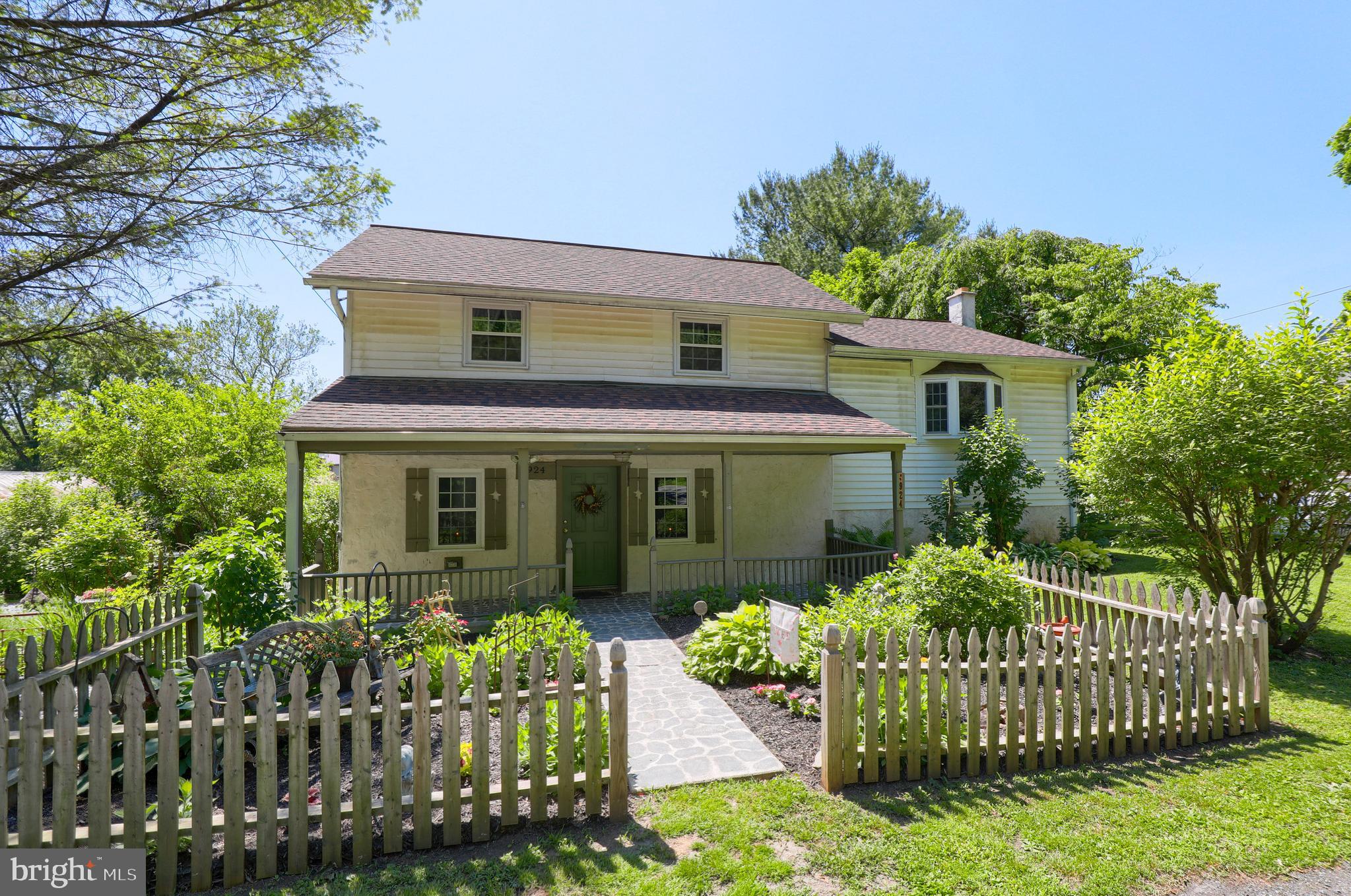 924 Old Road Strasburg, PA 17579 - Photo 2 of 41 Gallery Image 2