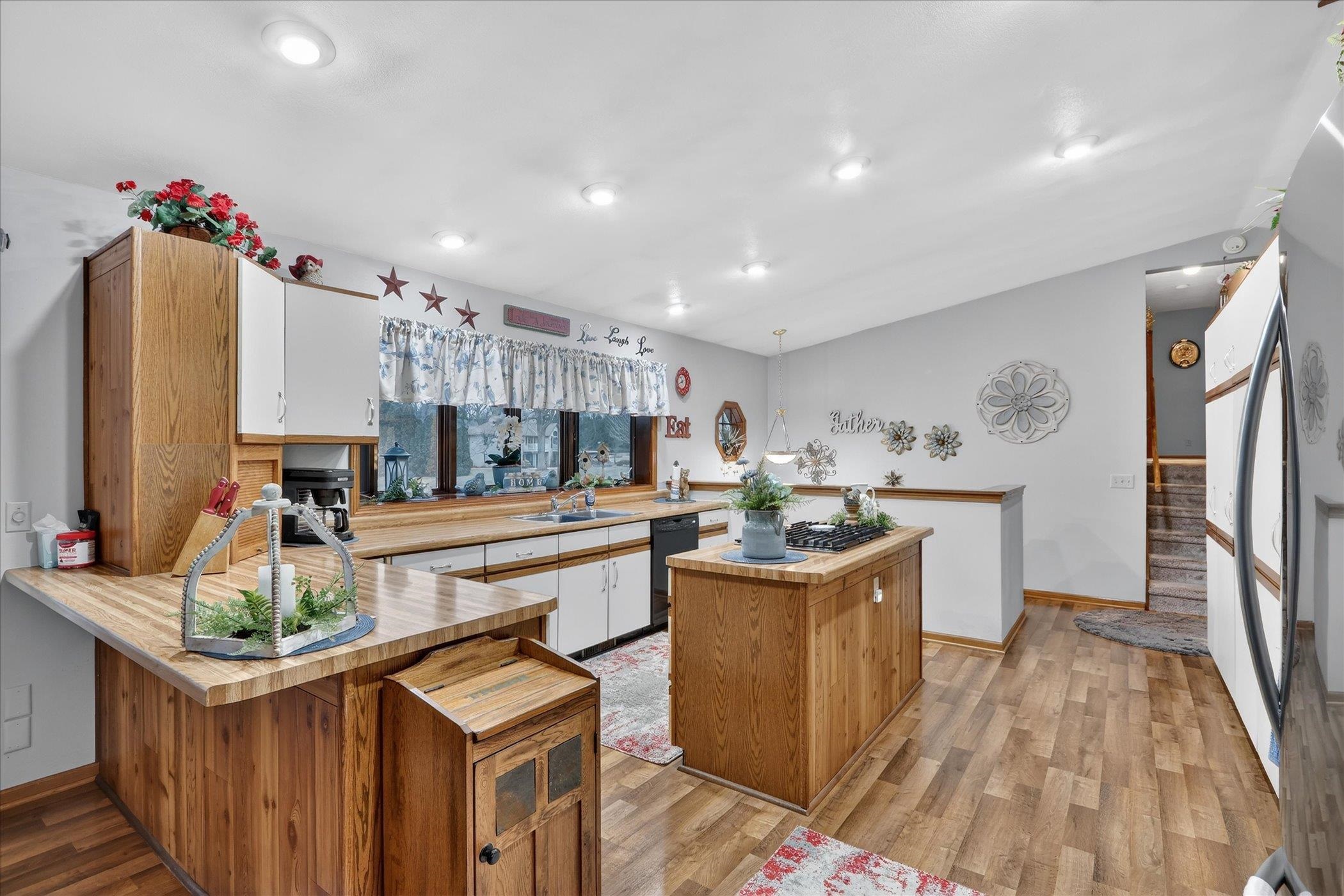 3636 Rockport Road Janesville, WI 53548 - Photo 13 of 65