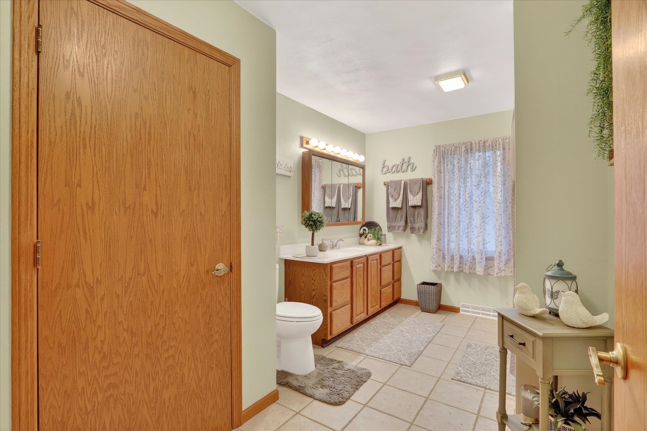 3636 Rockport Road Janesville, WI 53548 - Photo 33 of 65