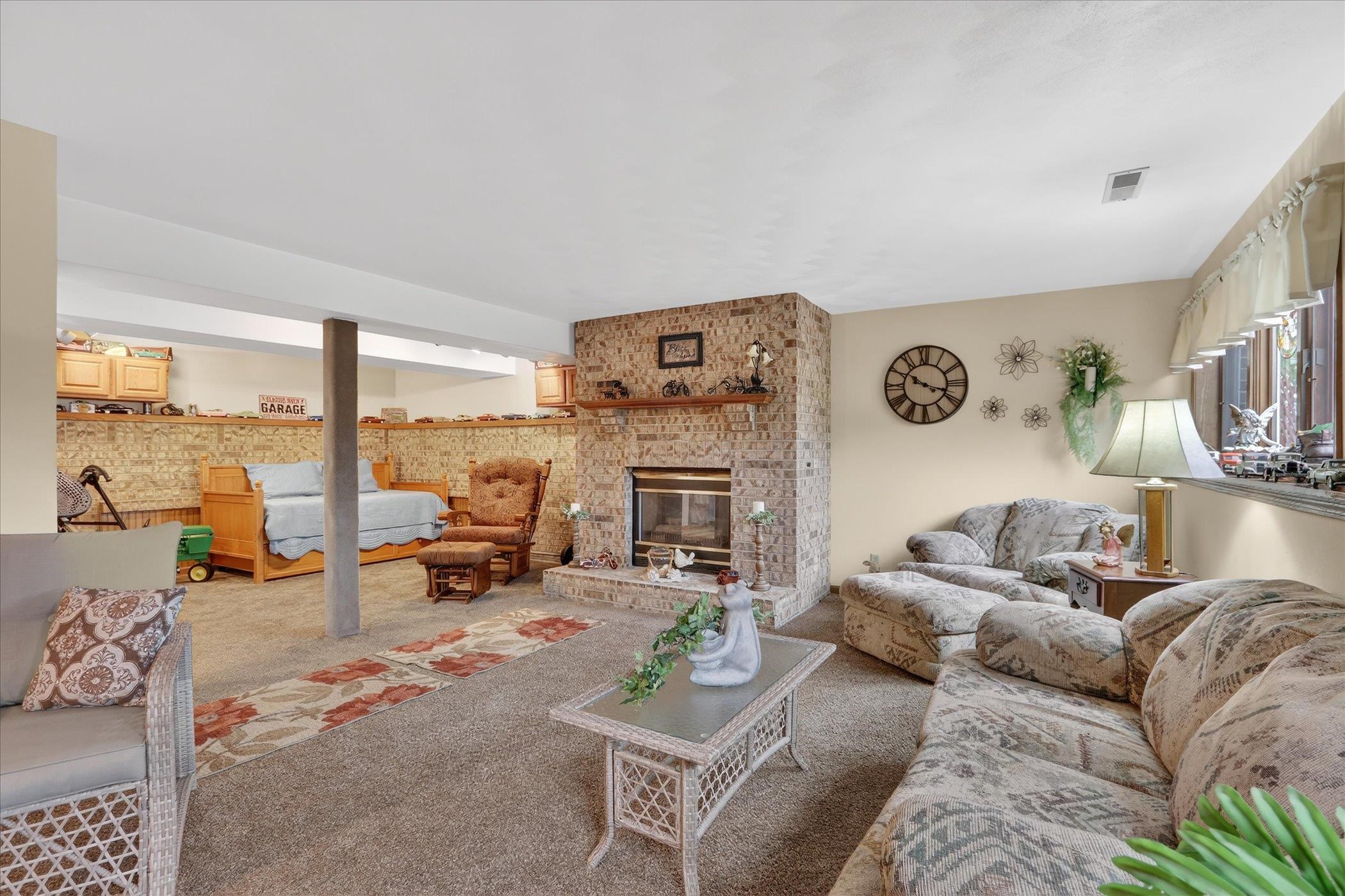 3636 Rockport Road Janesville, WI 53548 - Photo 35 of 65