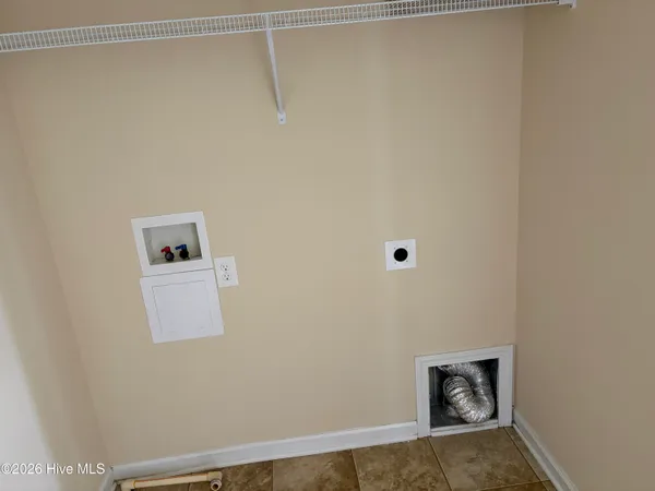 $2,200 | 2005 Lapham Drive, Leland, NC 28451