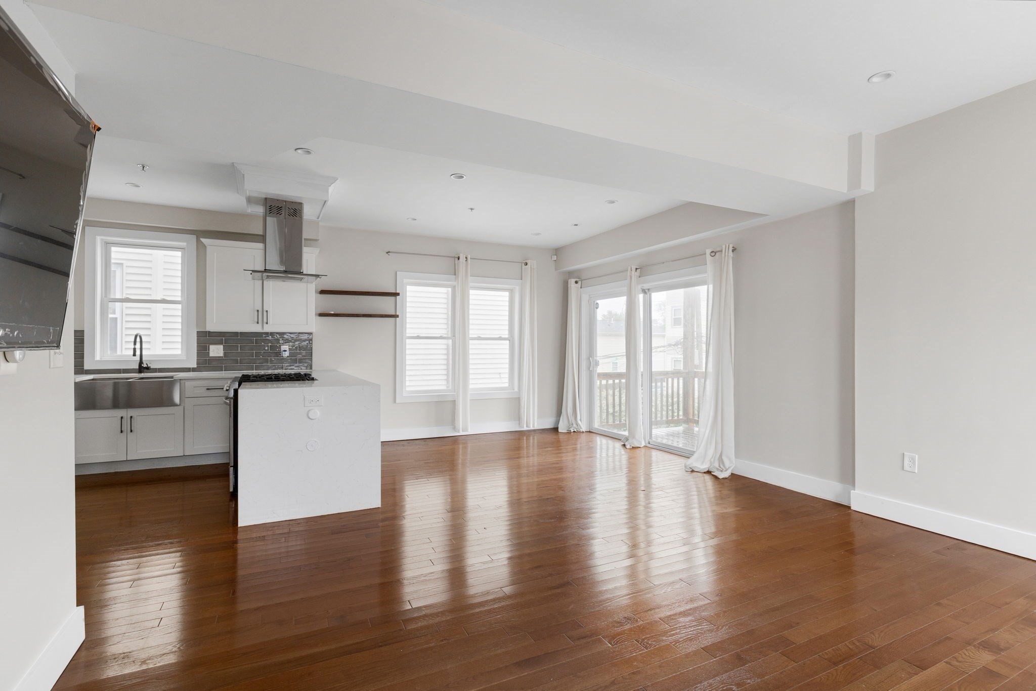 71 Savin Street, Unit 2 Boston, MA 02119 - Photo 8 of 21 Gallery Image 8