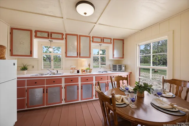 $1,400,000 | 708 A Ranch To Market Road 473, Comfort, TX 78013