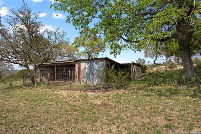 $1,400,000 | 708 A Ranch To Market Road 473, Comfort, TX 78013