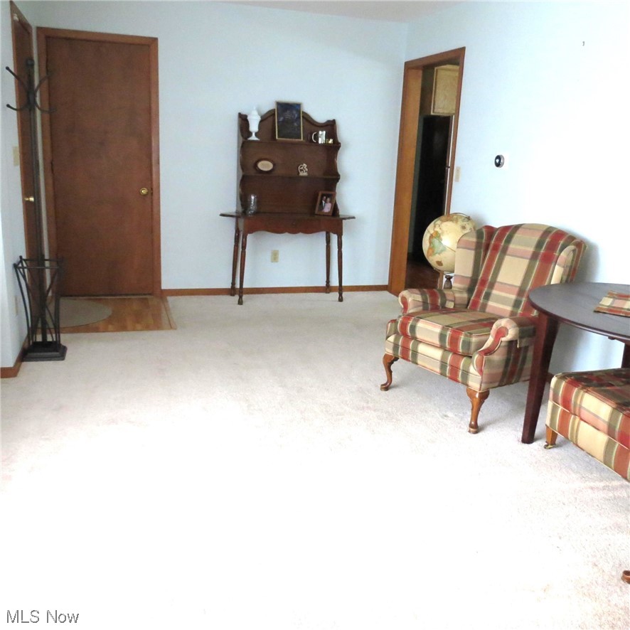 514 Howland Wilson Road Northeast Warren, OH 44484 - Photo 3 of 35 Gallery Image 3