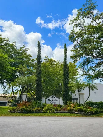 $295,000 | 701 East Coco Plum Circle, Unit 2, Plantation, FL 33324