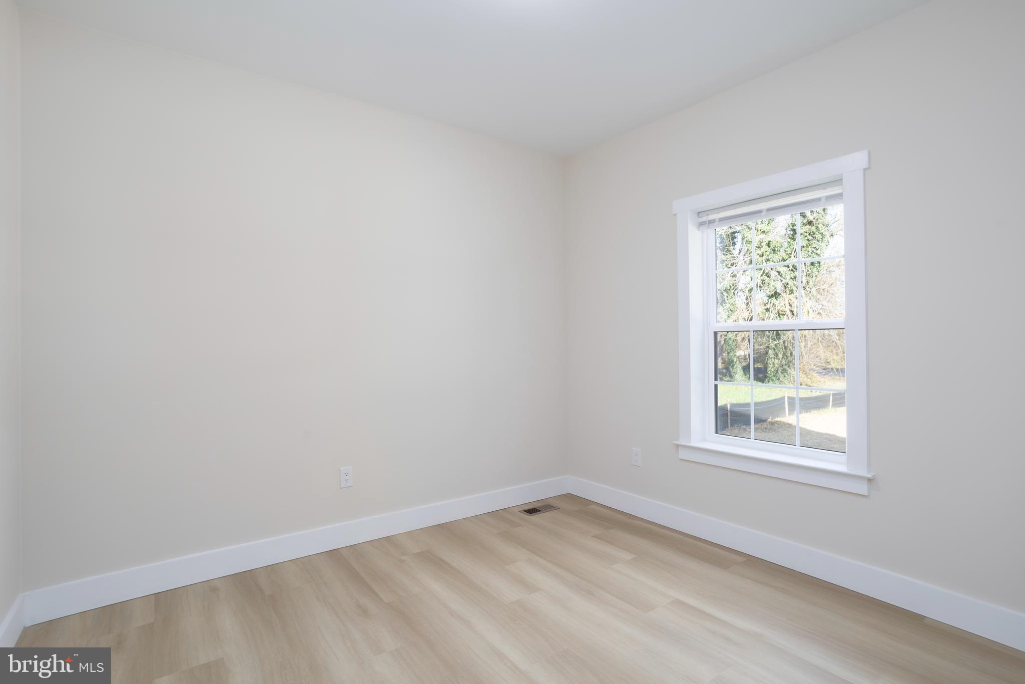 3 Sunrise Avenue Ridgely, MD 21660 - Photo 18 of 22 an empty room with a window