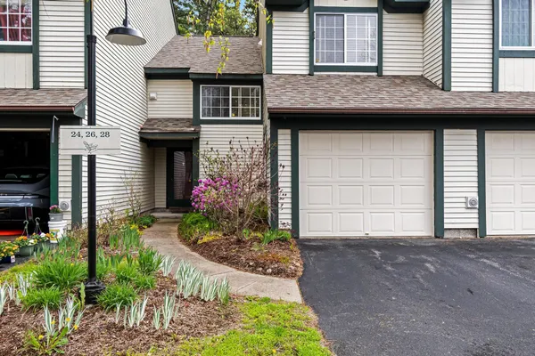 $520,000 | 26 Lake Forest Drive, Burlington, VT 05401
