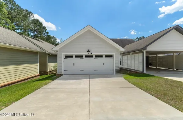 $429,900 | 148 Bellegrass Boulevard, Hattiesburg, MS 39402