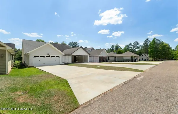 $429,900 | 148 Bellegrass Boulevard, Hattiesburg, MS 39402