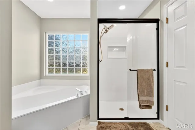 $375,000 | 108 Meadowgate Court, St. Peters, MO 63376