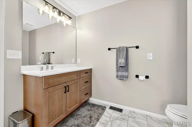 $375,000 | 108 Meadowgate Court, St. Peters, MO 63376