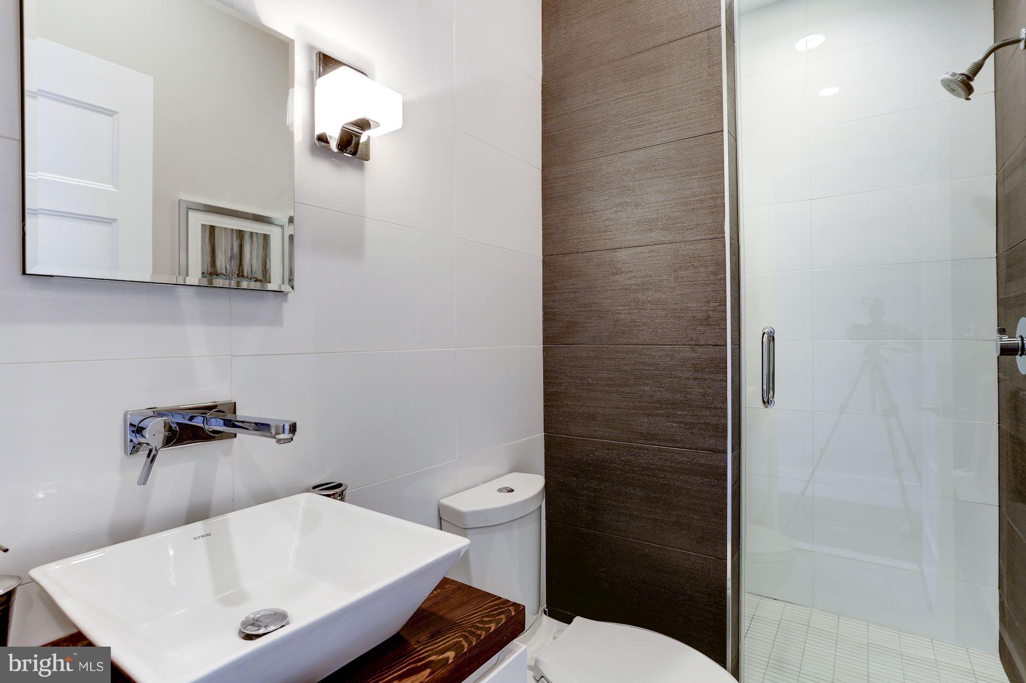 941 S Street Northwest, Unit 2 Washington, DC 20001 - Photo 6 of 12 SLEEK BATHROOM