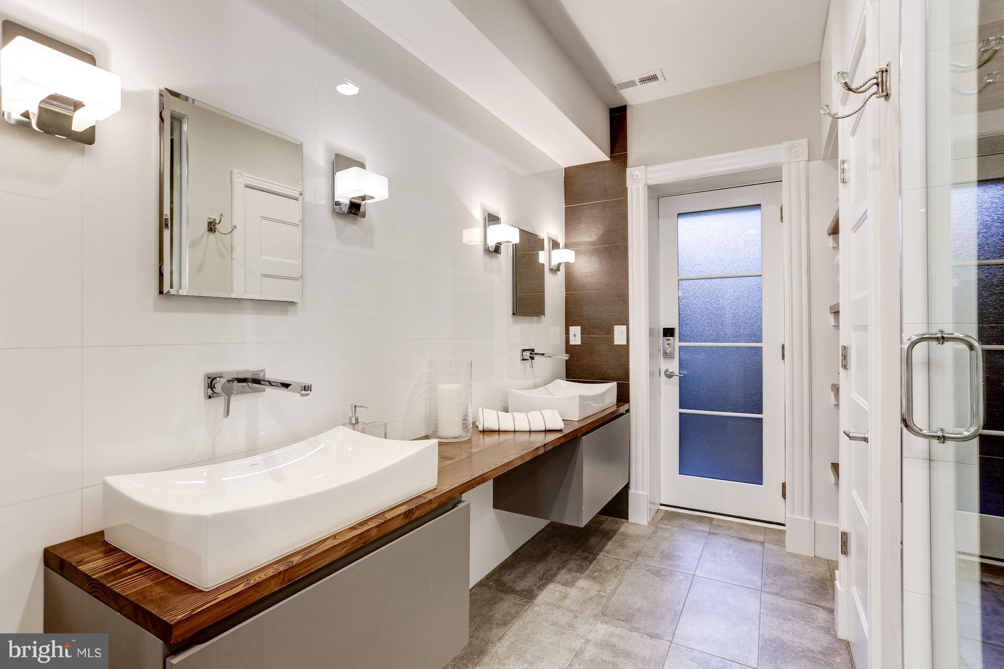 941 S Street Northwest, Unit 2 Washington, DC 20001 - Photo 8 of 12 MASTER BATH WITH DOUBLE SINK FLOATING VANITY