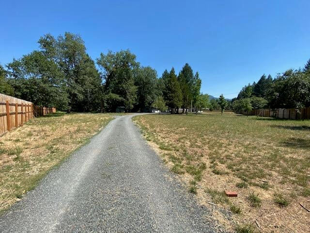 5140 Dick George Road Cave Junction, OR 97523 - Photo 31 of 32 IMG_9600