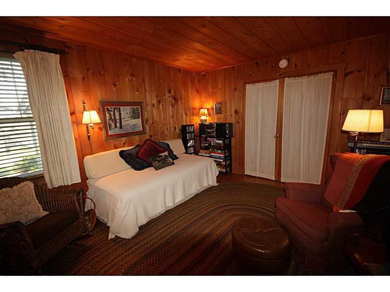 163 Shore Road Boothbay, ME 04544 - Photo 13 of 23 Den/Family/Great Room.