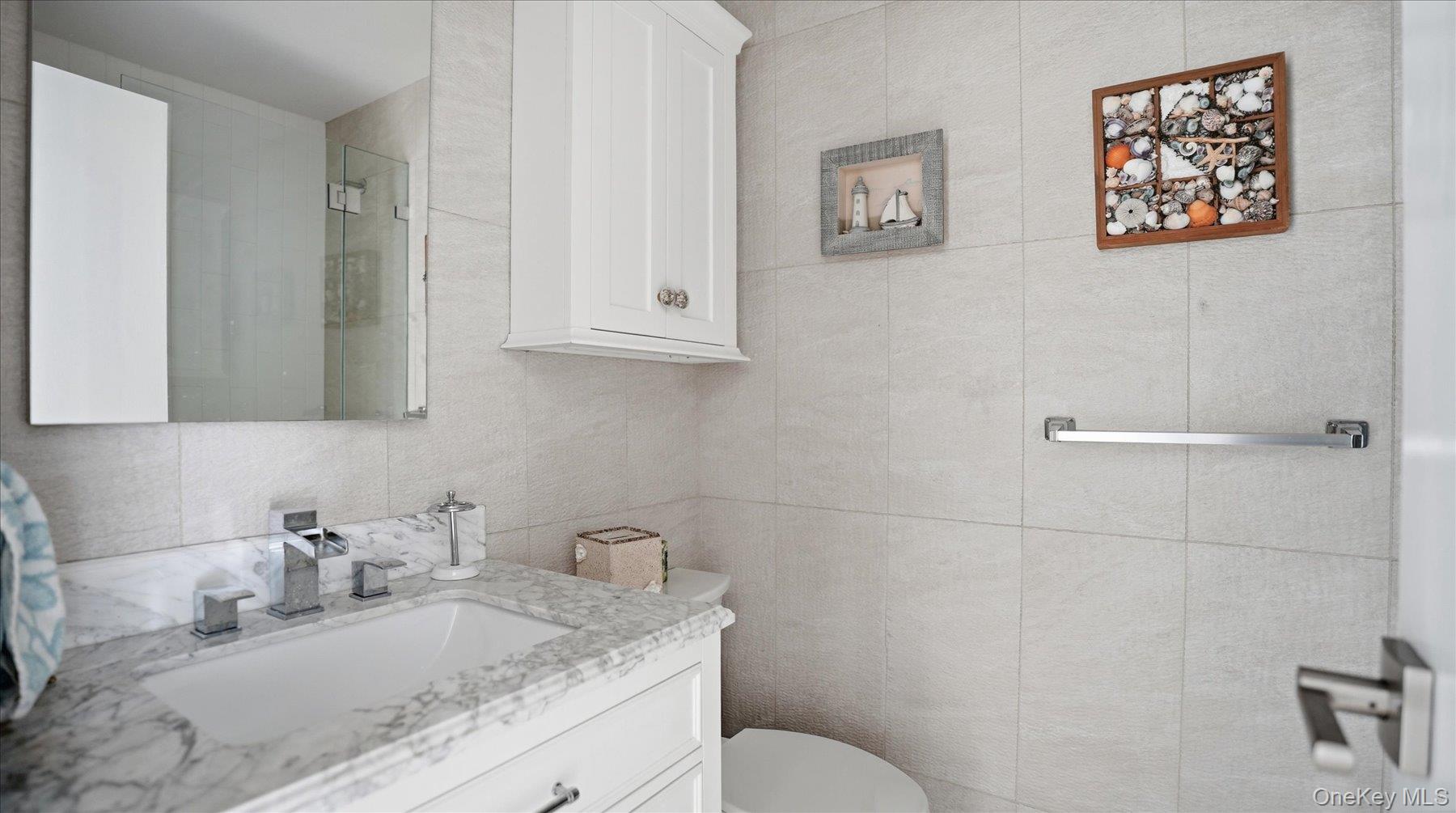281 Dune Road, Unit 16B Westhampton Beach, NY 11978 - Photo 17 of 37