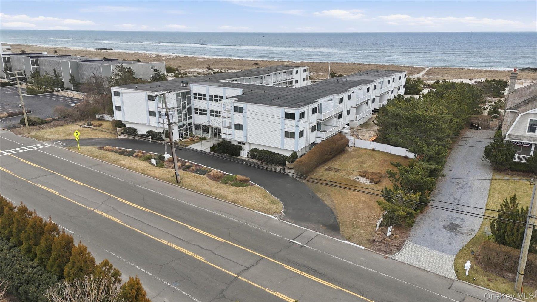 281 Dune Road, Unit 16B Westhampton Beach, NY 11978 - Photo 22 of 37