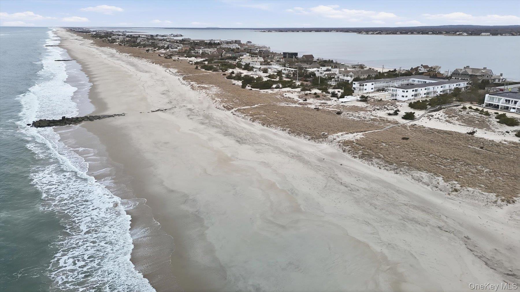 281 Dune Road, Unit 16B Westhampton Beach, NY 11978 - Photo 3 of 37