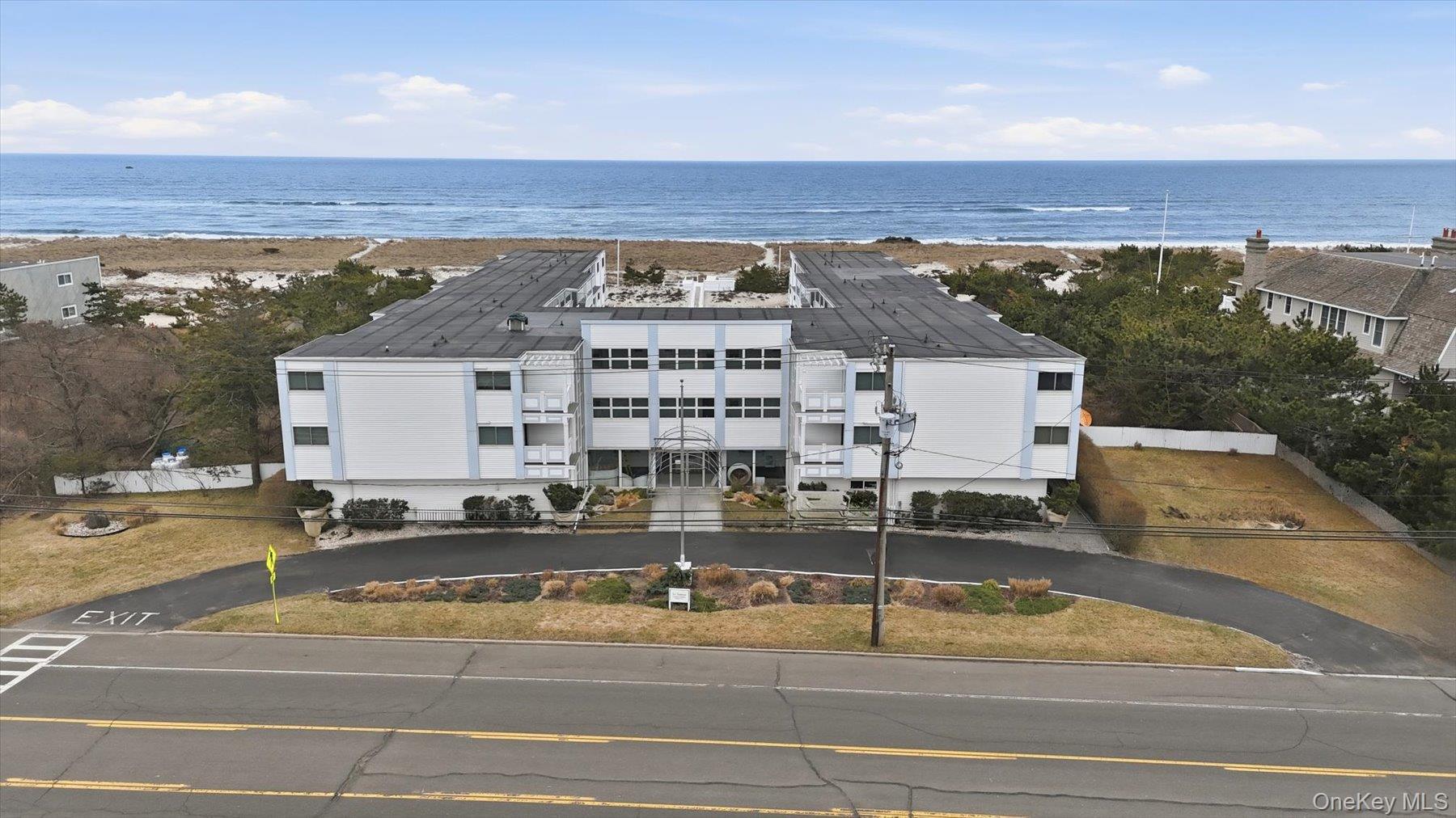 281 Dune Road, Unit 16B Westhampton Beach, NY 11978 - Photo 34 of 37