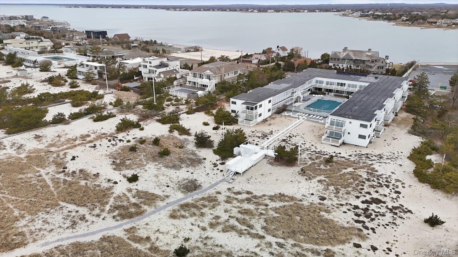 281 Dune Road, Unit 16B Westhampton Beach, NY 11978 - Photo 4 of 37