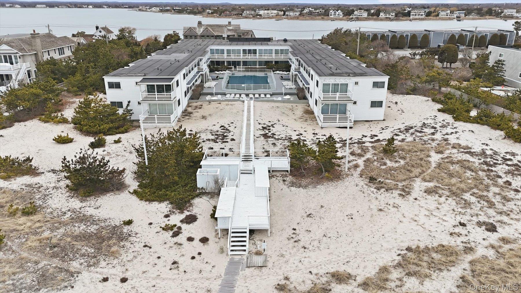 281 Dune Road, Unit 16B Westhampton Beach, NY 11978 - Photo 5 of 37