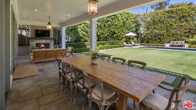 $50,000 | 146 North Carmelina Avenue, Los Angeles, CA 90049