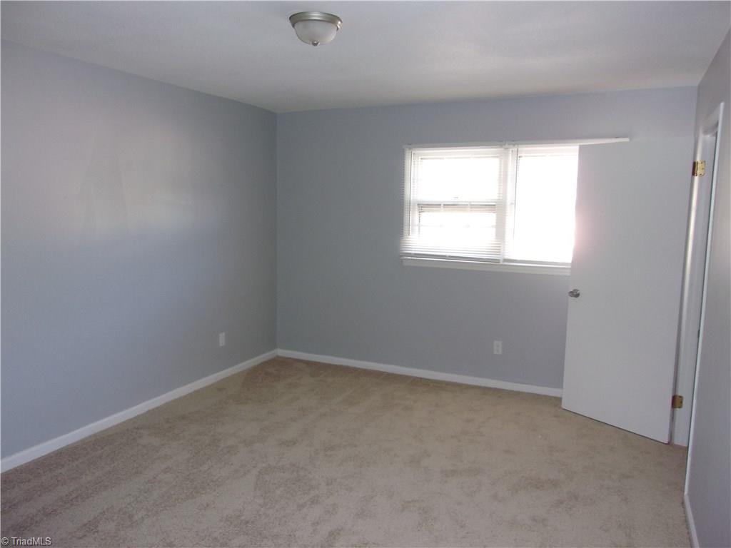 209 Northpoint Avenue, Unit H High Point, NC 27262 - Photo 16 of 31 Gallery Image 16
