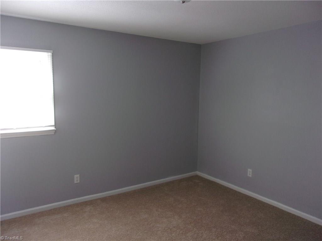209 Northpoint Avenue, Unit H High Point, NC 27262 - Photo 19 of 31 Gallery Image 19