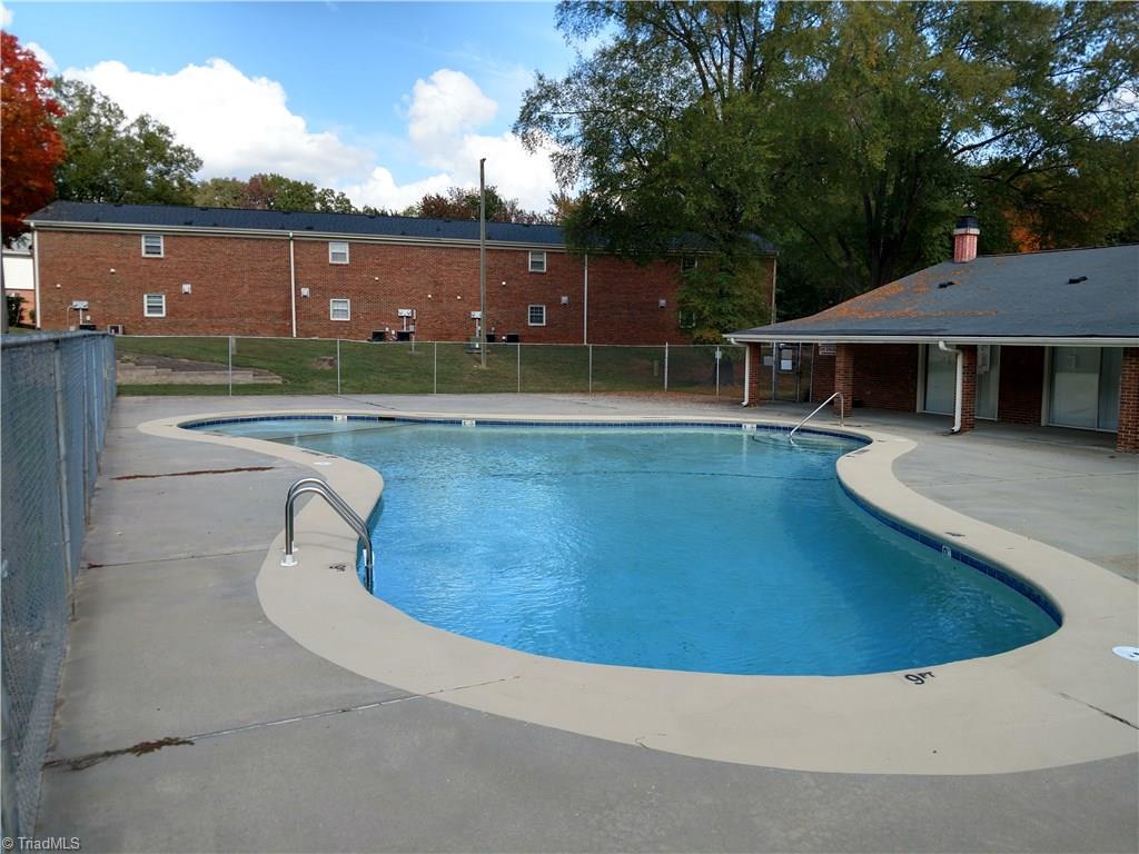209 Northpoint Avenue, Unit H High Point, NC 27262 - Photo 28 of 31 Gallery Image 28