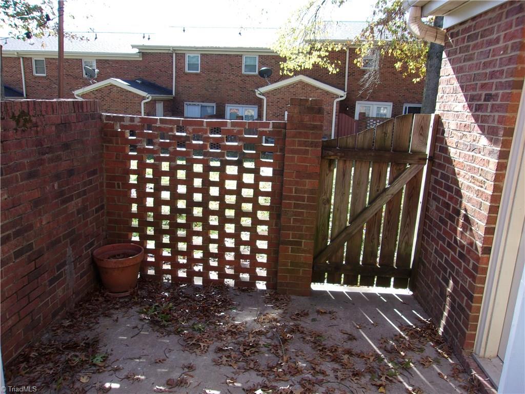 209 Northpoint Avenue, Unit H High Point, NC 27262 - Photo 29 of 31 Gallery Image 29