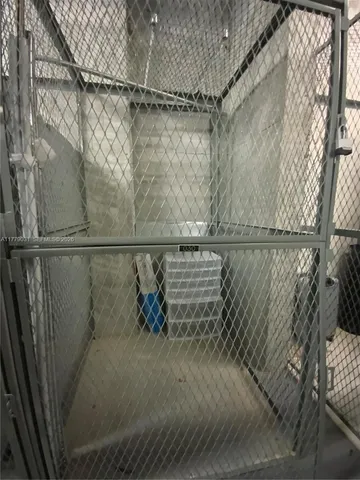 a view of empty room with window