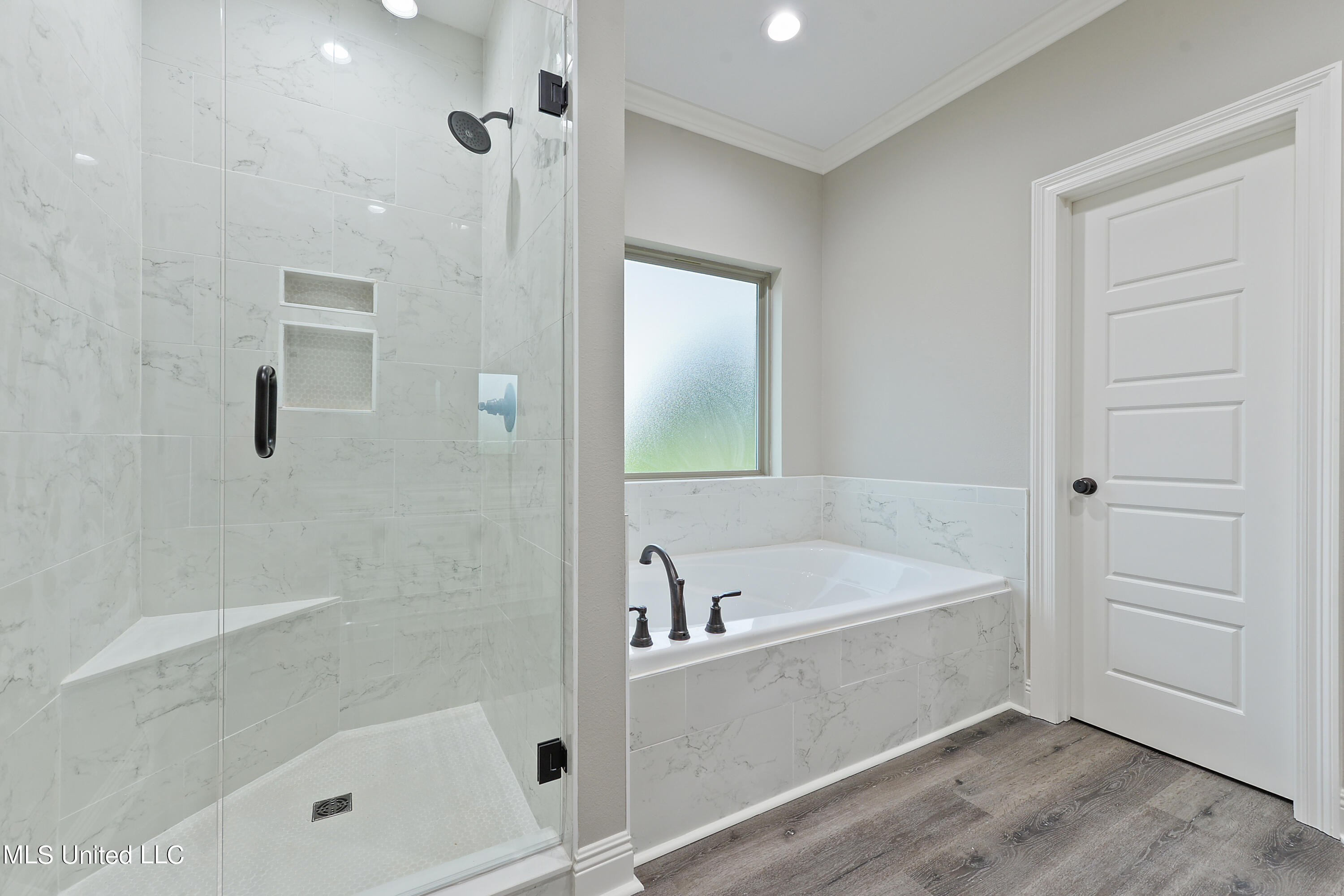 8025 Ridgewood Road Kiln, MS 39556 - Photo 16 of 35 Master Bathroom
