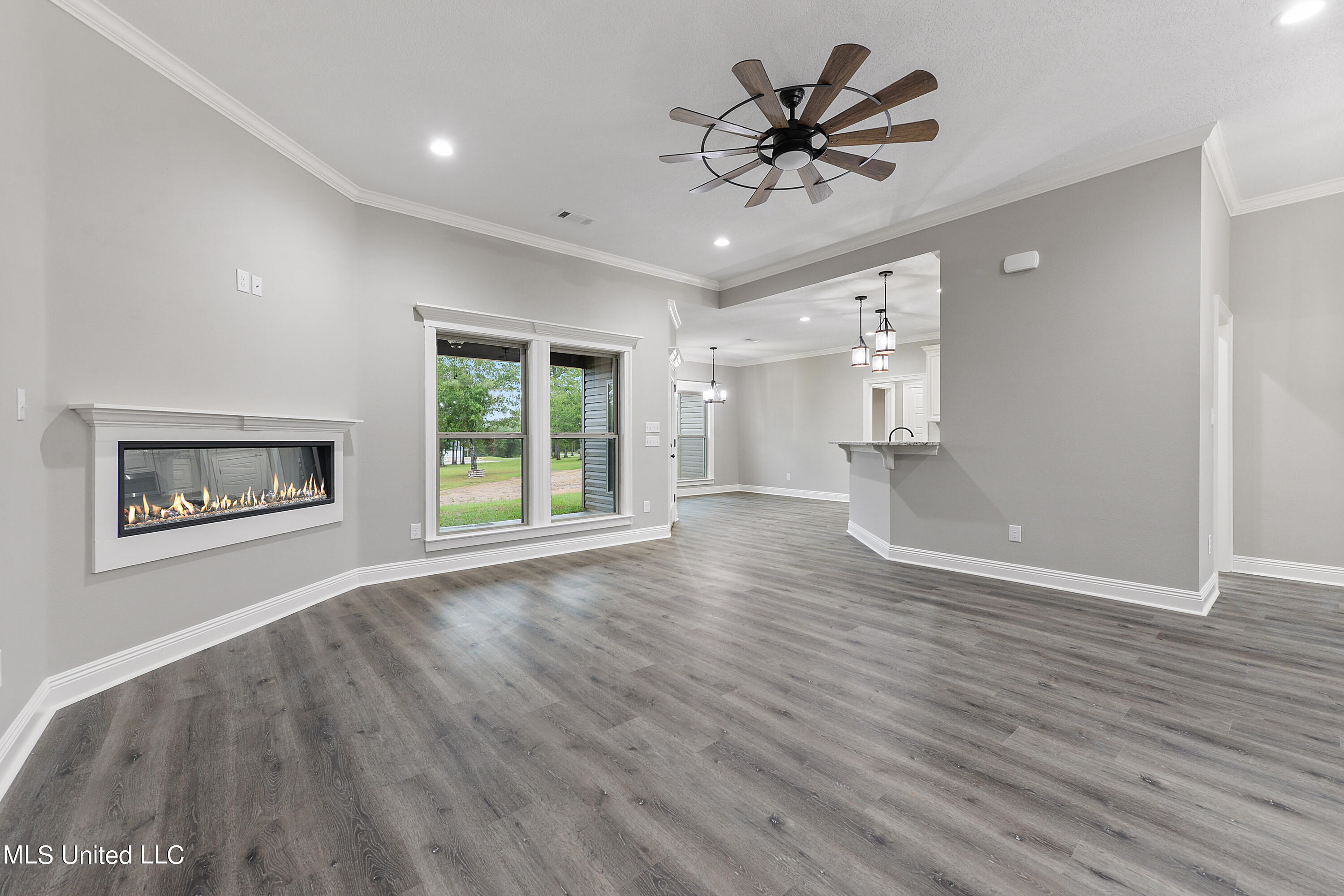 8025 Ridgewood Road Kiln, MS 39556 - Photo 3 of 35 Living Room