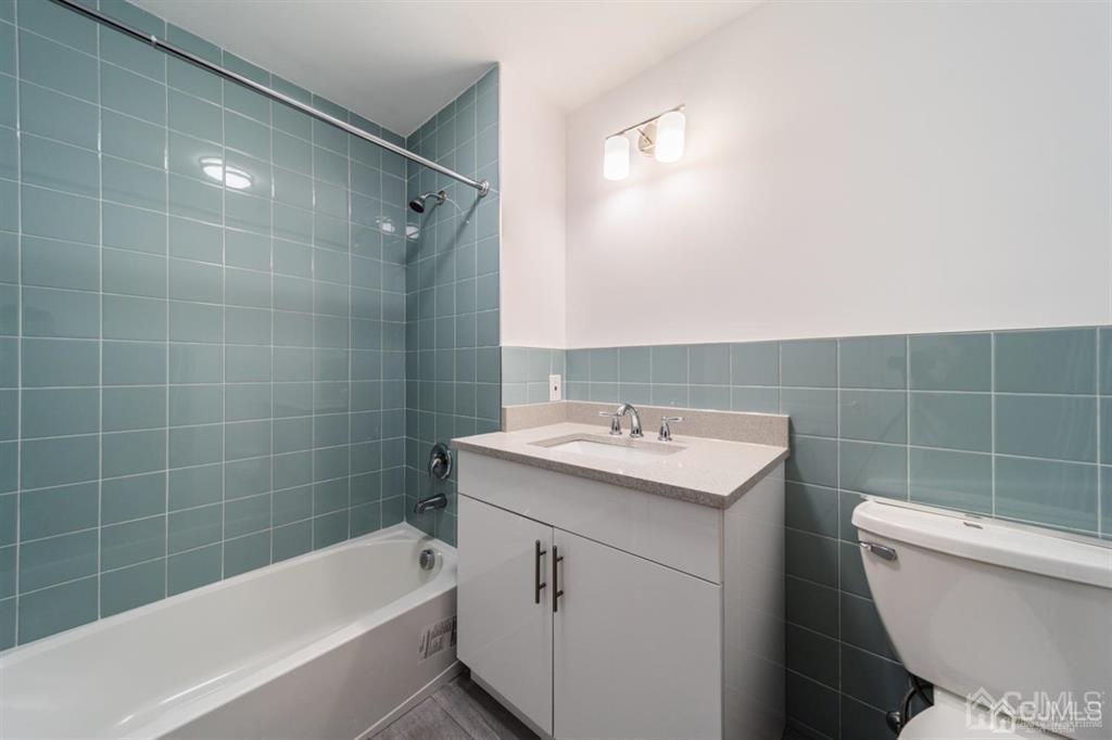 875 Port Reading Avenue, Unit 2A Port Reading, NJ 07064 - Photo 6 of 9
