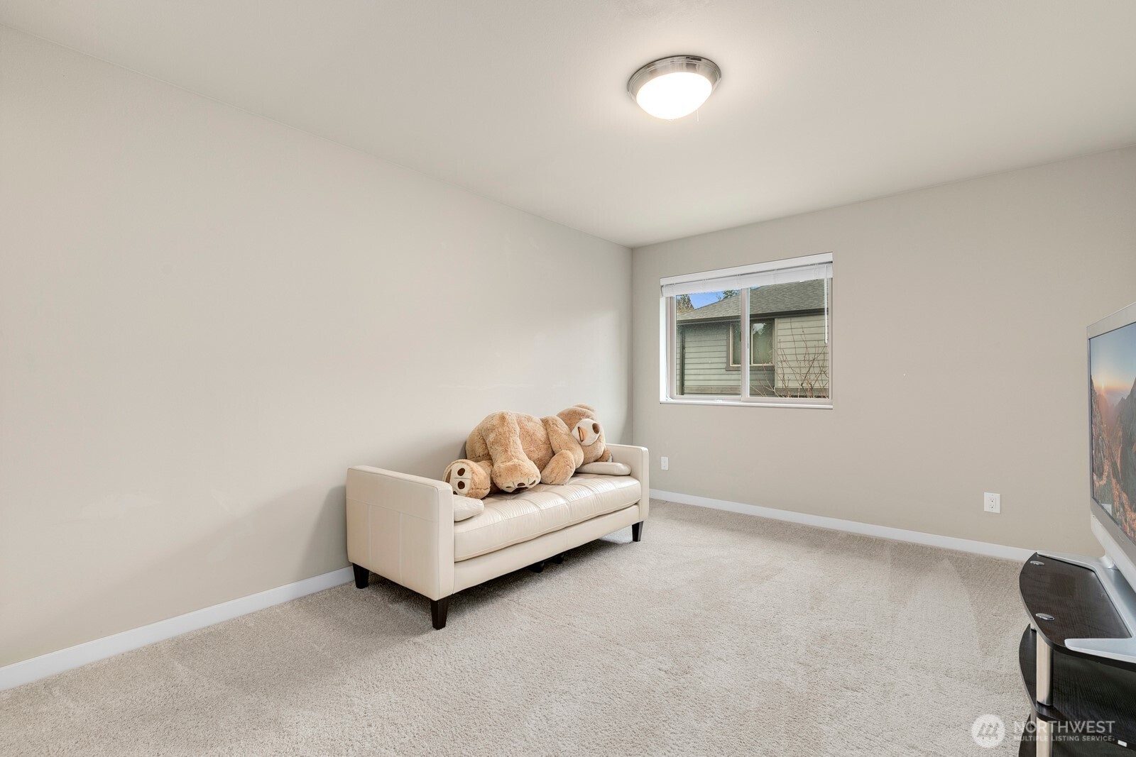 3516 Northeast 6th Court Renton, WA 98056 - Photo 24 of 31