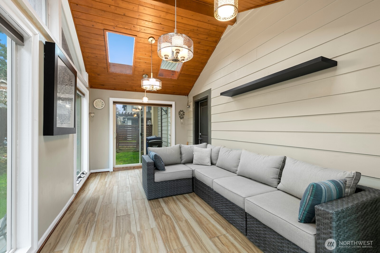 3516 Northeast 6th Court Renton, WA 98056 - Photo 27 of 31