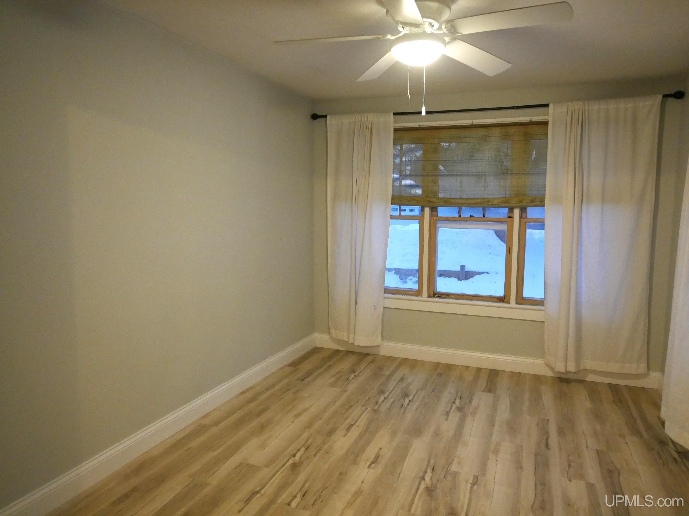 237 Kearsarge Street Calumet, MI 49913 - Photo 32 of 79