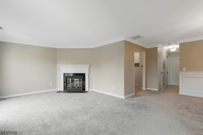 24 Spring Valley Boulevard Bernards, NJ 07920 - Photo 5 of 25