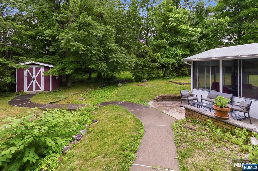 63 Valley Road Butler, NJ 07405 - Photo 29 of 33