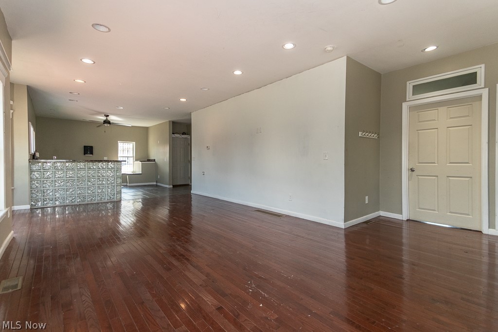 15416 Saranac Road Cleveland, OH 44110 - Photo 7 of 47