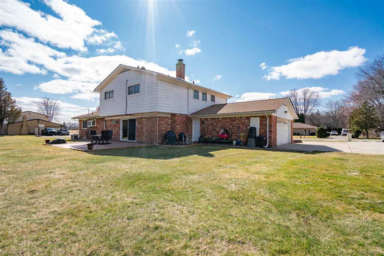 29360 Bermuda Lane Southfield, MI 48076 - Photo 5 of 38