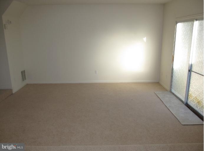 3246 Ryon Court Waldorf, MD 20601 - Photo 8 of 20 Living Room